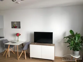 Stylisch möbliertes City-Apartment am Mediapark in Köln!