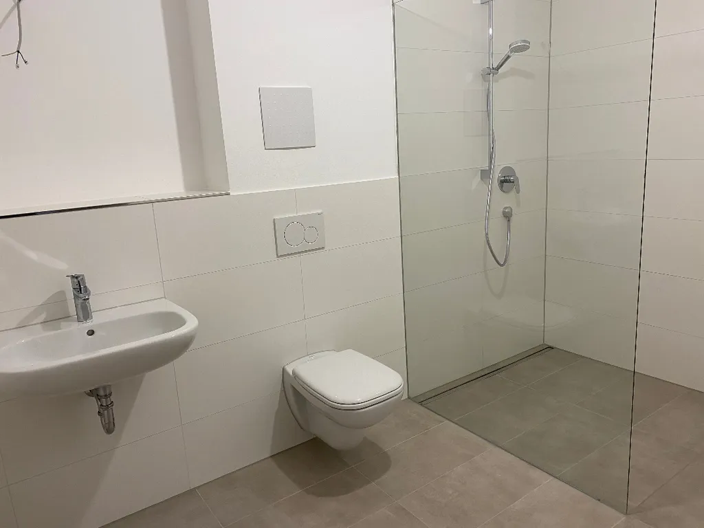 Badezimmer.jpeg