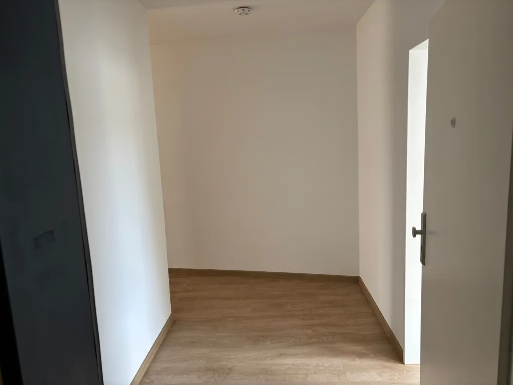 WE 1307-0015, Eingang Flur.jpg