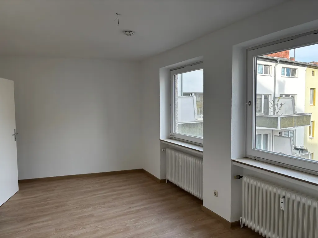 WE 1307-0015, Schlafzi.,linke Ansicht.jpg