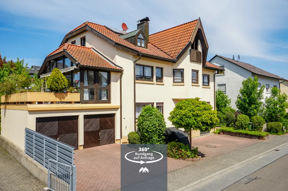 Stattliches Dreifamilienhaus