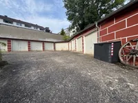 Garagenhof 2