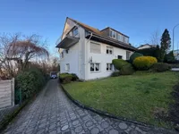 Ansicht-zufahrt Garagen