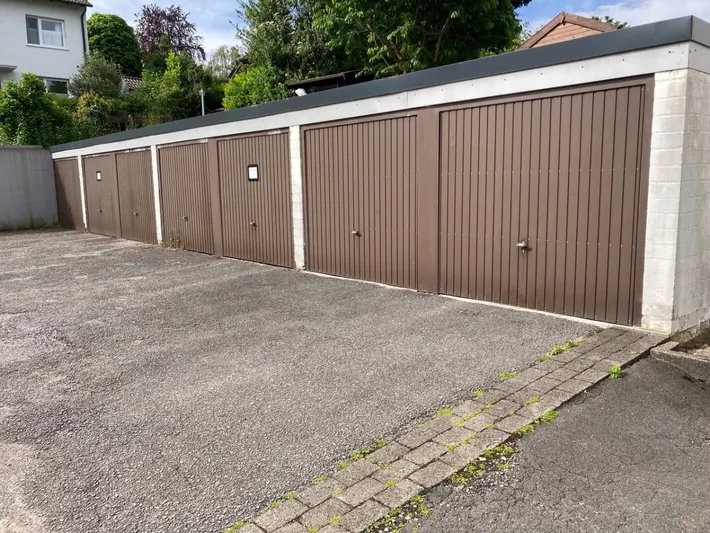 Garagenstellplatz in einer Doppelgarage mit eigenem Tor Garage/Stellplatz zum Kauf