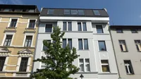 Hausansicht - mit sanierter Fassade