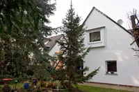 Haus vom Garten aus