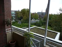 Mit Balkon