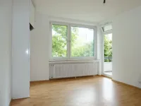 kleines Zimmer mit Balkon...