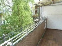 Ihr rückwärtiger Balkon