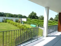 Balkon mit Zugang zum Garten
