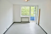 Zimmer mit Balkon