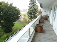 Balkon mit Ausblick in die Gärten