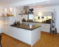 Moderne offene Küche