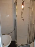 Gäste-WC mit Dusche