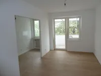 Wohnzimmer, offene Küche, Balkon