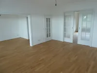 Wohnzimmer mit Schiebetür
