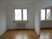 links Esszimmer, rechts Wohnzimmer