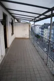 Großer Balkon nach vorne