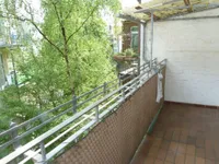 Ihr rückwärtiger Balkon