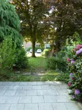 Terrasse mit Blick in den Garten