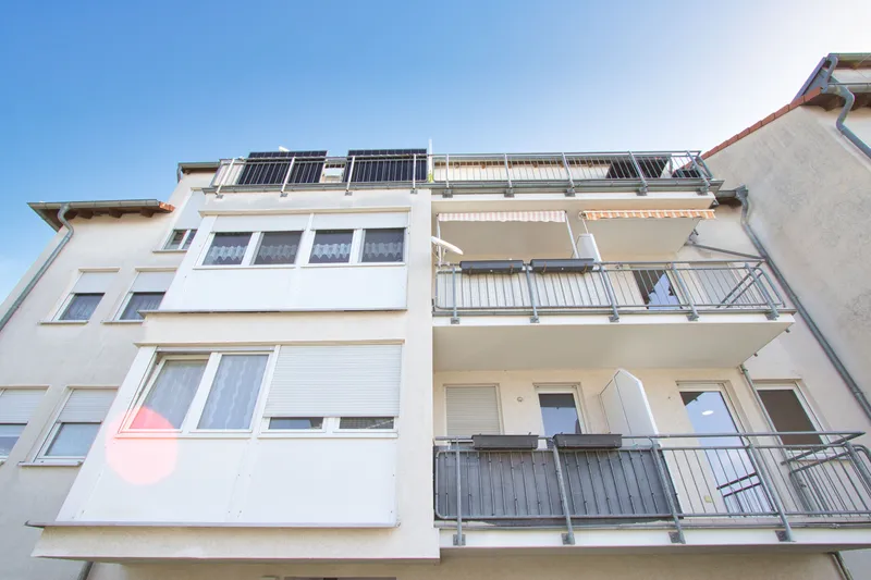 +++ Modernisiertes Wohnjuwel in Freital-Wurgwitz – 1-Zimmer-Wohnung mit Balkon & TG-Stellplatz +++