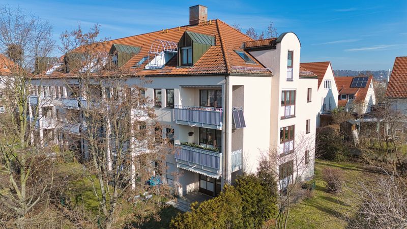 +++ Provisionsfrei! Modernisierte 3-Zimmer-Gartenwohnung mit Premium-Ausstattung in DD-Dobritz +++