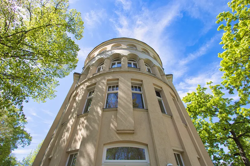 +++ Rarit&auml;t! Stilvolle 3-Zimmer-Altbauwohnung mit Stellplatz & Balkon in Dresden-Tolkewitz +++