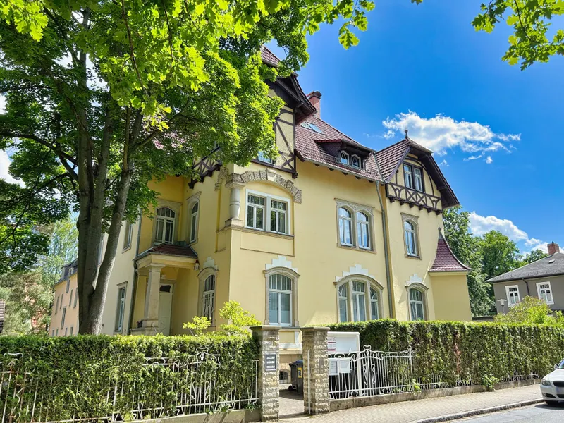 +++ Gro&szlig;z&uuml;gige Praxisfl&auml;che in stilvoller Villa &ndash; ideal f&uuml;r therapeutische Praxisgemeinschaft +++