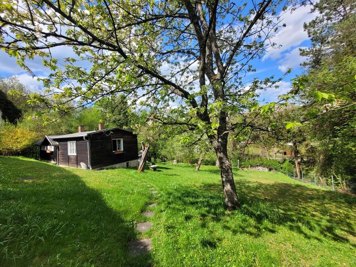 001_Romantisches Grundstück