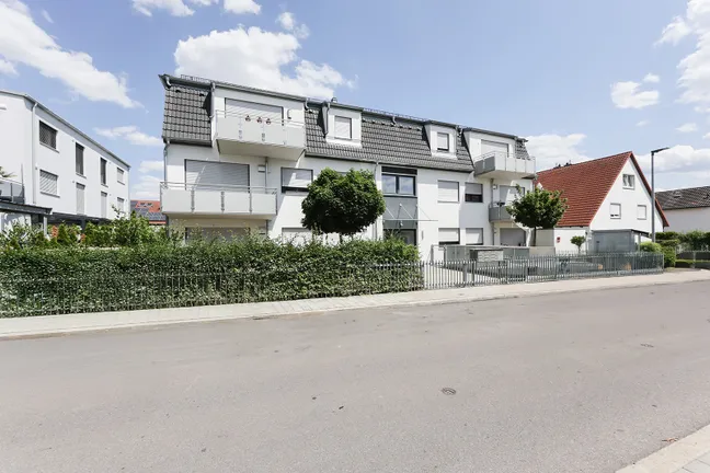 Blick aufs Gebäude von der Baldestrasse