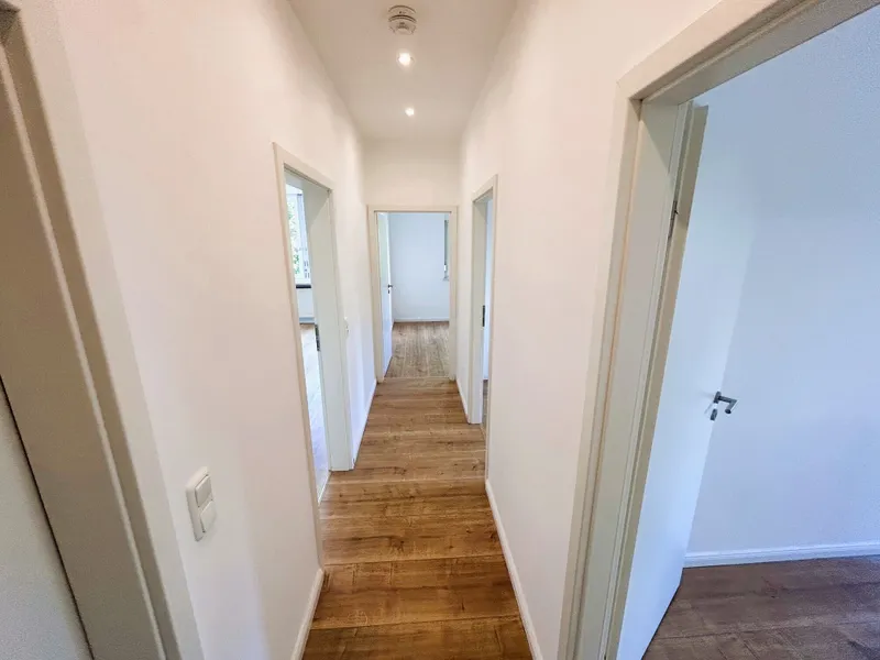 Solide Kapitalanlage in Mainz-Lerchenberg: 4-ZKB mit 101 m², renoviert & vermietbar!