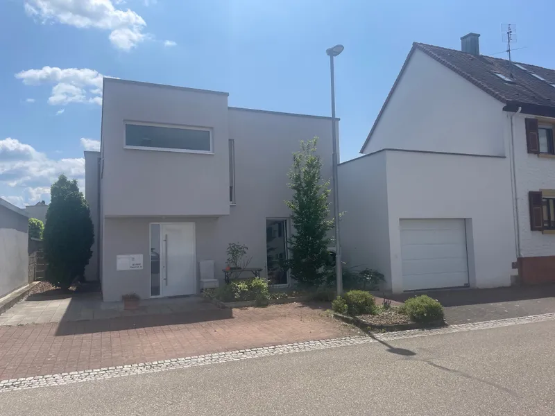 Neuwertiges Haus der Extraklasse in Linkenheim