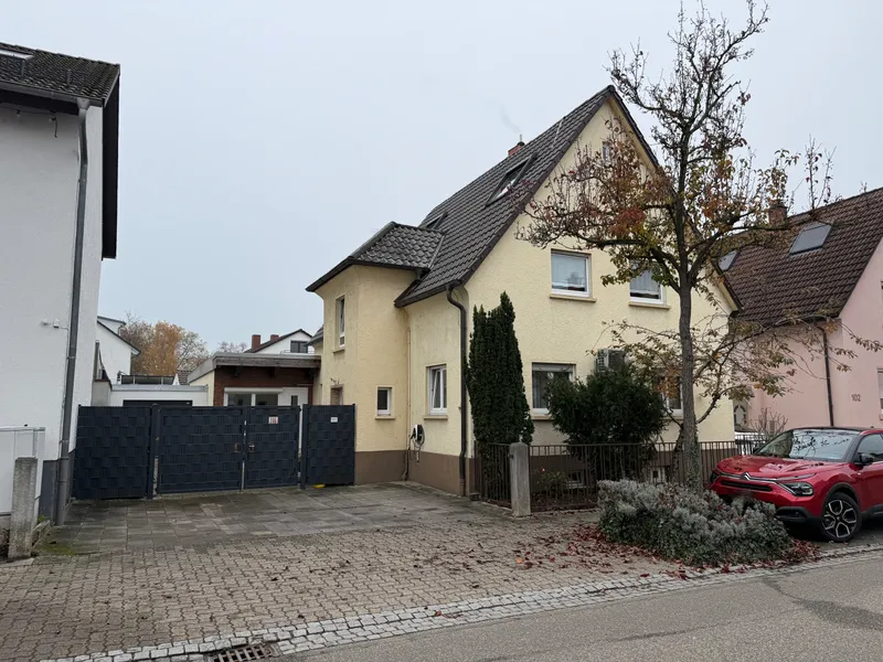 Schöne 3-Zimmerwohnung mit großer überdachter Terrasse und Garten