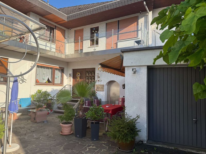 Sch&ouml;ne Doppelhaush&auml;lfte in Neupotz