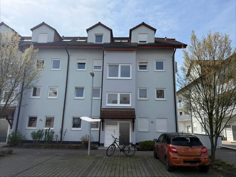 Gro&szlig;e Einzimmerwohnung in Eggenstein
