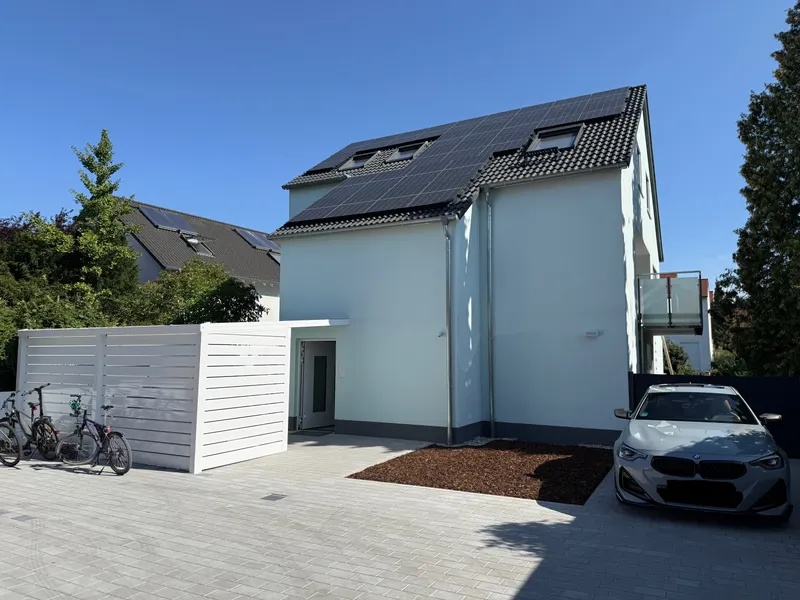 * Neubau * Exklusive 5-Zimmer-Maisonette-Wohnung in Eggenstein