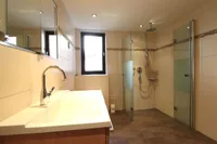 Erneuertes Bad im EG