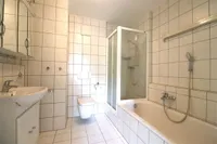 Bad WC mit Wanne und Dusche