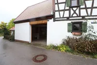 Scheune neben Wohnhaus