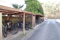 Überdachte Fahrrad-Stellplätze