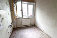 Küche einer nicht san. Whg.