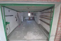 rechte Garage