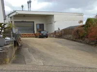 Lagerhalle ca. 420 m² (2,50 EUR/m²), mit Rampe, PROVISIONSFREI in 56290 Lieg zu vermieten