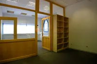 Beheizte Lager-/Produktionshalle, ca. 216 m², inkl. Büro (30 m²) in 56112 Lahnstein zu vermieten
