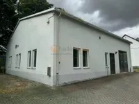 Mehr Raum für Ihr Geschäft: Ebenerdig befahrbare Halle mit Büro & Freifläche *PROVISIONSFREI*