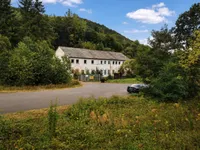 Gewerbehalle mit ausgebauten Obergeschossflächen in 67823 Obermoschel zu verkaufen