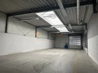 Moderne Industriehalle mit Büro- und Sozialflächen – perfekt für Produktion & Lager *PROVISIONSFREI*