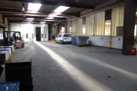 Produktions- und Lagerhalle mit Krananlagen, Büro, 2 Wohnungen und 2K-Lackieranlage *PROVISIONSFREI*
