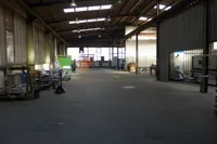 Produktions- und Lagerhalle mit Krananlagen, Büro, 2 Wohnungen und 2K-Lackieranlage *PROVISIONSFREI*