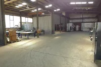Produktions- und Lagerhalle mit Krananlagen, Büro, 2 Wohnungen und 2K-Lackieranlage *PROVISIONSFREI*